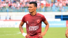 Ferdinand Sinaga berkostum PSM Makassar. Sumber: goal.com.