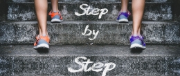Menapaki tangga kesuksesan | Ilustrasi gambar: pixabay.com