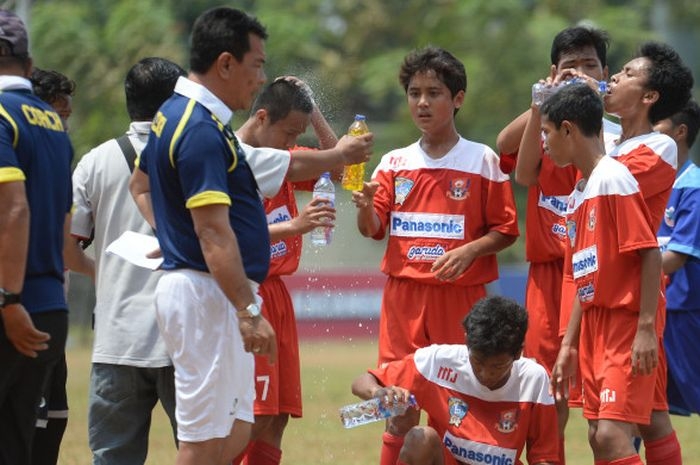 Tim Pelita Jaya di Liga Kompas Gramedia U-14 tahun 2017 (KOMPAS/WAWAN H. PRABOWO)