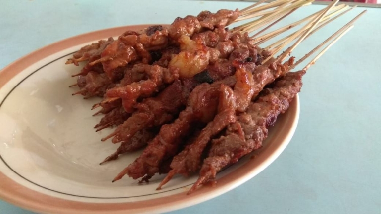 sate sapi Pak daman