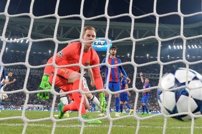 Penjaga gawang Barcelona, Marc-Andre Ter Stegen (bolasport.com)