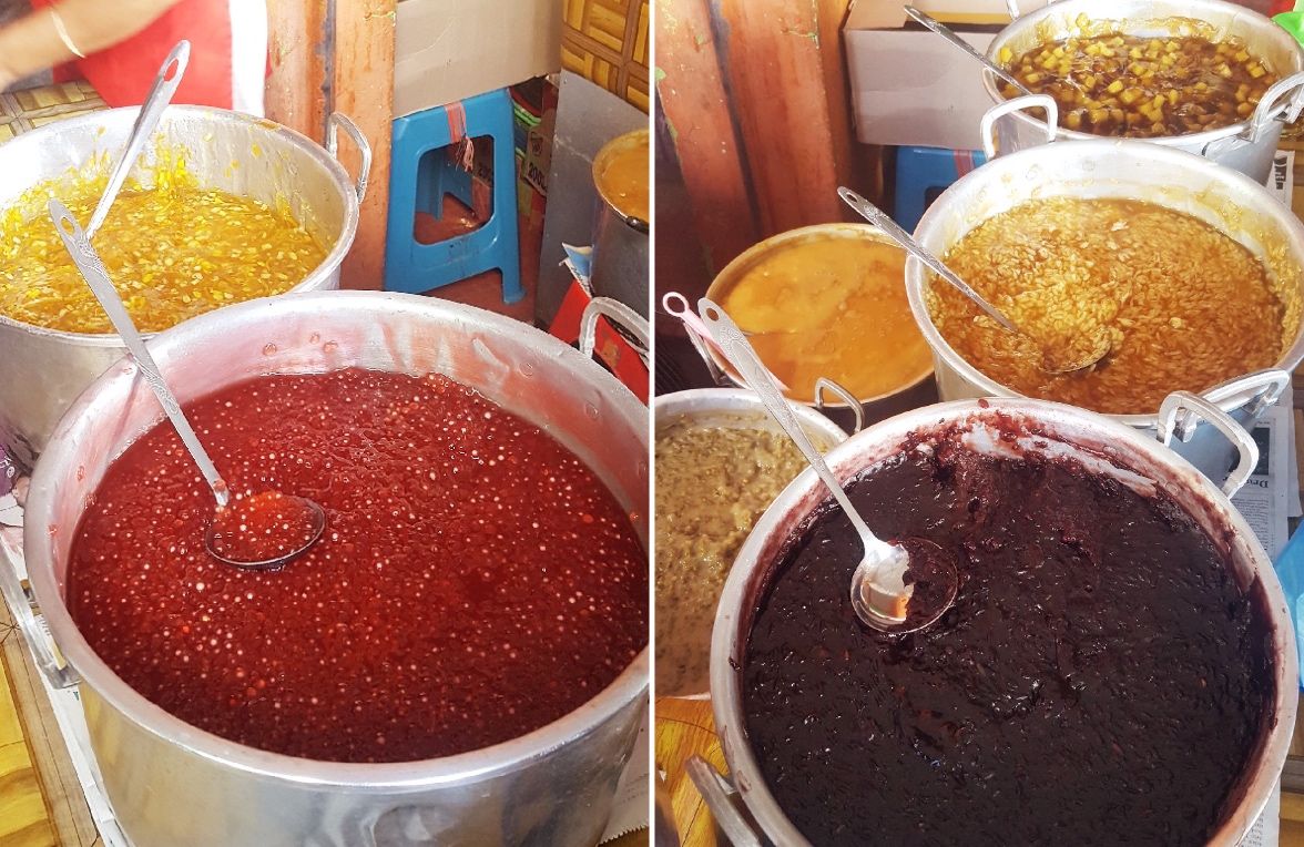 Aneka Jenang atau bubur yang dijajakan Bu Jum di depan Pasar Kranggan Yogyakarta (dok. pri).