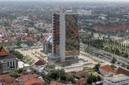 Kantor utama Bank Riau Kepri, foto dok: net
