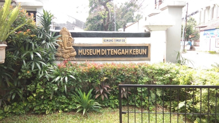 Museum di Tengah Kebun berlokasi di Kemang Timur No. 66-Dokpri