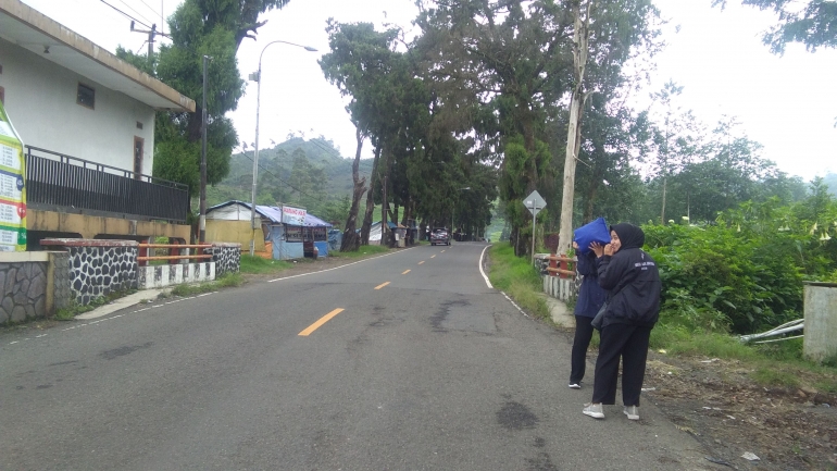Susana di sepanjang jalan di depan kantor Desa Patengan menuju arah Ciwidey. Dokpri.