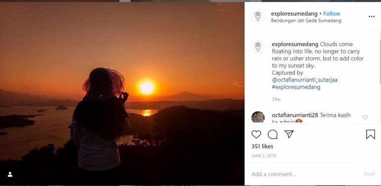 Deskripsi : Potret saat matahari tenggelam di waduk Jatigede I Sumber Foto : IG @exploresumedang