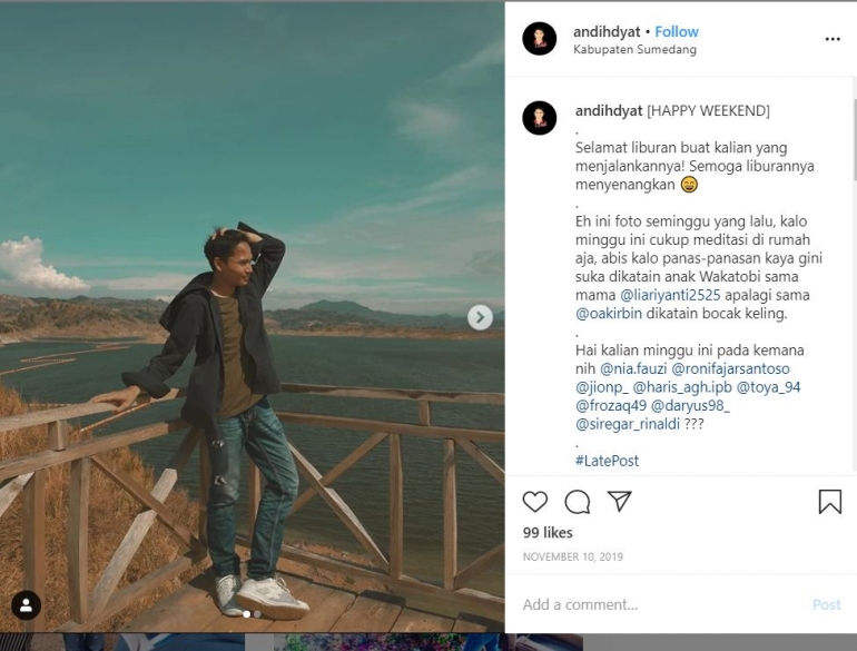 Deskripsi : Spot Instagramable di sisi Waduk Jatigede I Sumber Foto : IG @andihdyat