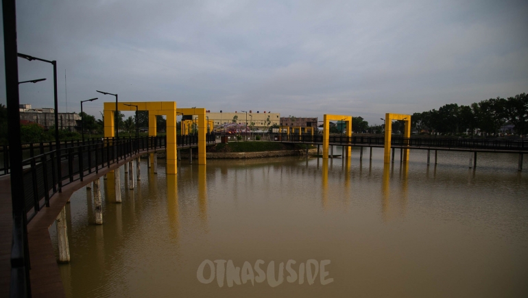 Bersihnya air danau buatan I Foto: OtnasusidE
