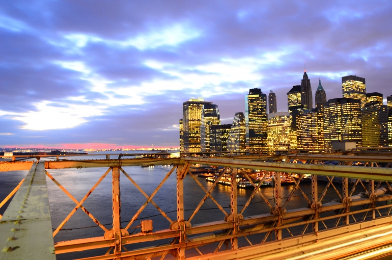 Daerah Manhattan CBD waktu sore dari Brooklyn Bridge | Dok. Pribadi