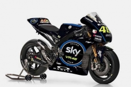 Renderan Yamaha YZR-M1 dengan livery Sky VR46. Mungkinkah Rossi membuat tim privateer jika tak mendapatkan seat di tim satelit? | @everythingmotogp