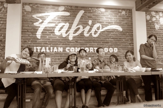 Kopdar KJOG kali ini sukses kenyang menu Italia sekaligus sukses mengumpulkan ide untuk pengembangan komunitas ini (Dok.Pri)