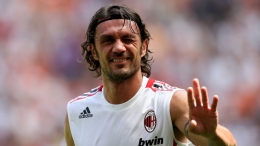 Paolo Maldini (sumber: https://www.goal.com/getty images))