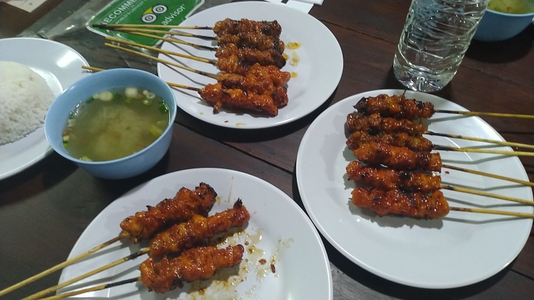 Sate Mreah dan kuah polos | dok. pribadi