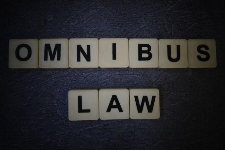 Ilustrasi Omnibus Law.(Shutterstock) via Kompas.com