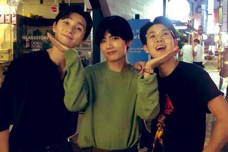 twitter.com/BTS_twt | Park Seo Joon | V 'BTS' | Choi Woo Shik
