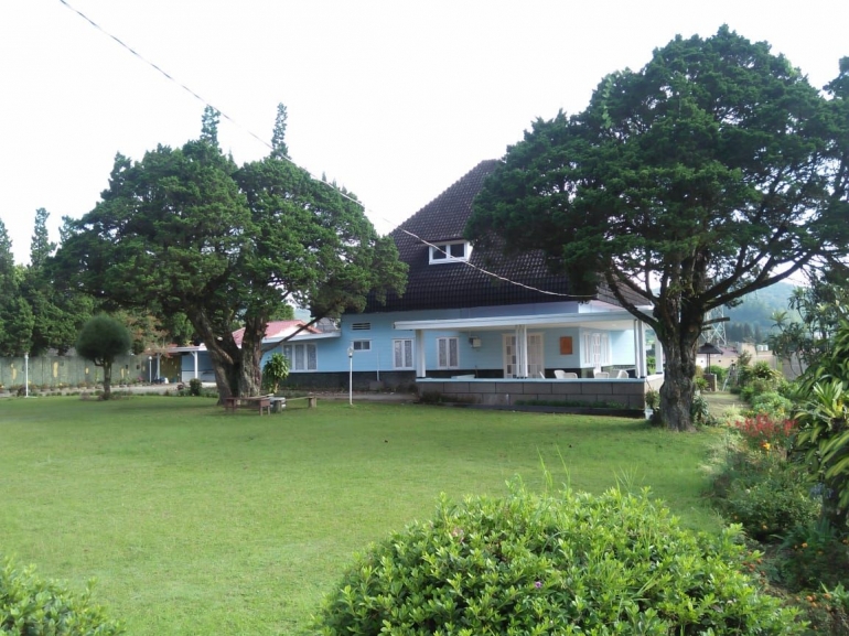 Villa Sigantang Sira, bergaya bangunan Belanda yang masih ada di Bukit Gundaling, Berastagi (dokpri)