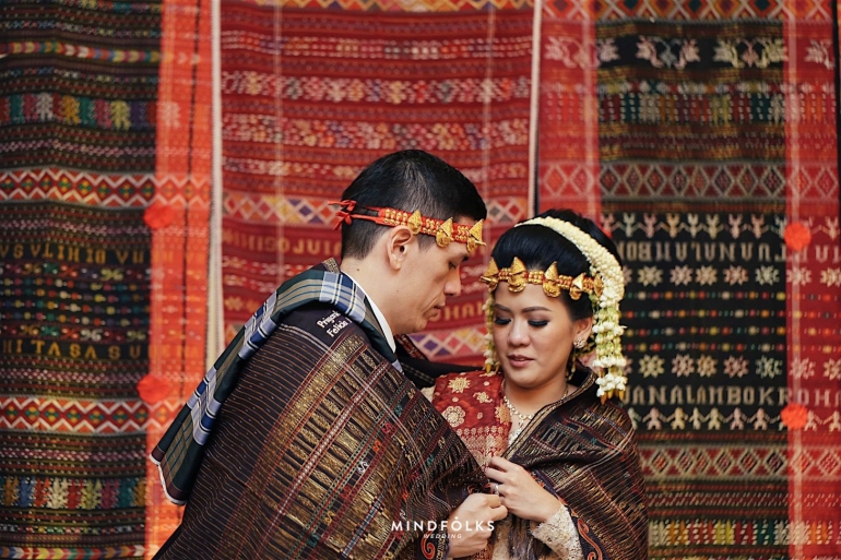 Illustrasi pernikahan Batak Toba (Foto: thebridedept.com)