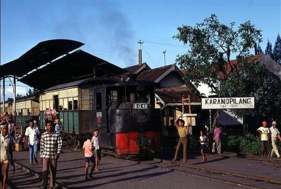 Dokumentasi terakhir di Stasiun Trem Karangpilang Surabaya 1977 (wikimapia.org) 