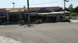 Pasar Kiringan desa Palar. (dokumen pribadi)