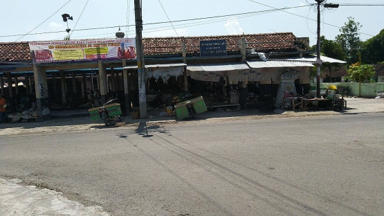 Pasar Kiringan desa Palar. (dokumen pribadi)