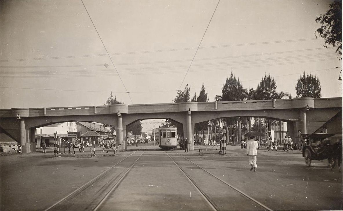 Sejarah Trem Di Surabaya Hingga Lajur Sepeda Disalahgunakan, Simak 5 ...