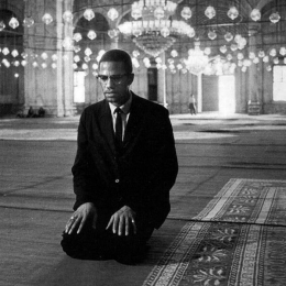 Malcolm X (sumber: wisconsinmuslimjournal.org)