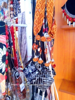 Kalung Cantik Handmade Craft, di Kerabat Store , (Dekranasda Jabar) | Dokpri