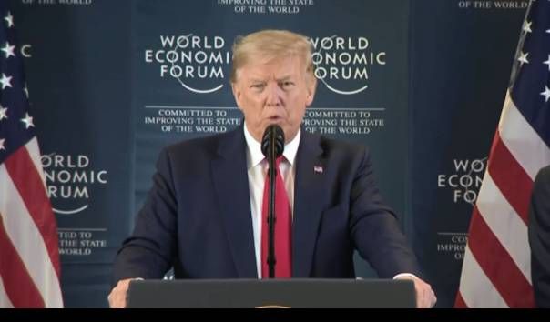 Donald Trump di Worl Economic Gorum (Sumber: AFP via KompasTV)