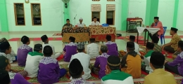 Diskusi publik yang dilakukan santri Ponpes Madrasatul 'Ulum Padang Pariaman. Santri dikenal juga pelajar yang senang dengan pengajian thariqat. foto dok damanhuri