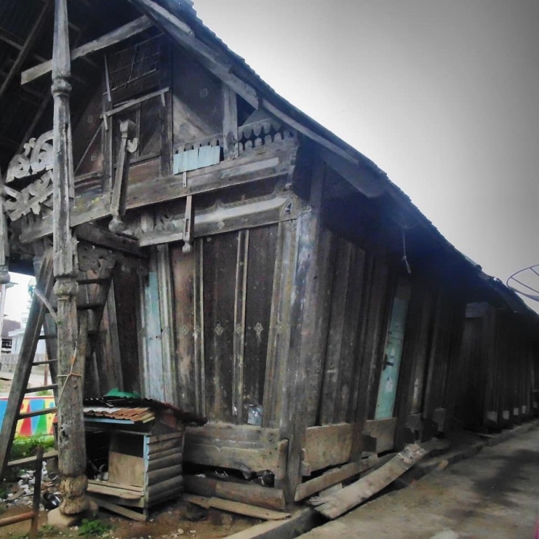 Bilik-bilik padi di Desa Lolo.Gedang (Foto Fatmi Sunarya)