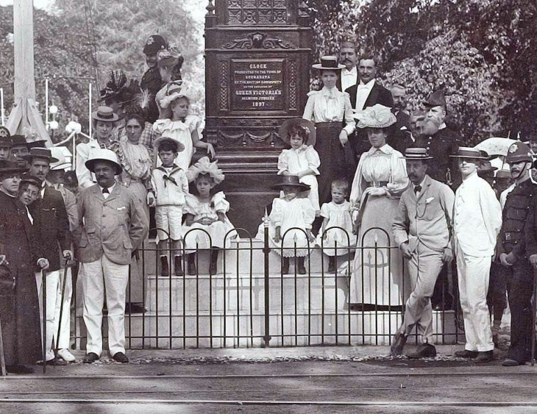 warga berkebangsaan Inggris | foto: monumen kolonial