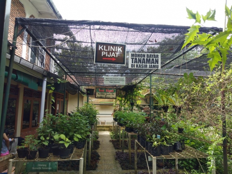 Taman Sringanis Taman Wisata Herbal Dan Pengobatan Alami Di Cipaku Kompasiana Com