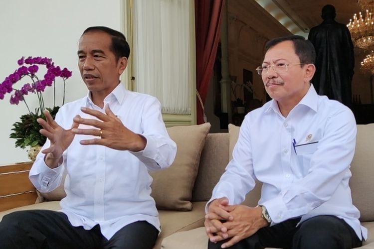 Presiden Jokowi bersama Menkes Terawan (Kompas.com)