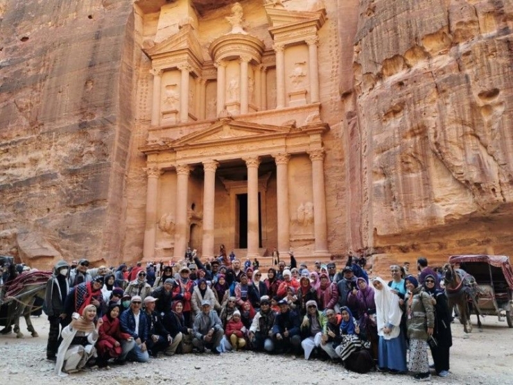 Di Treasury atau Al-Khazna, Petra, Yordania. (Foto: Thirza UTM)