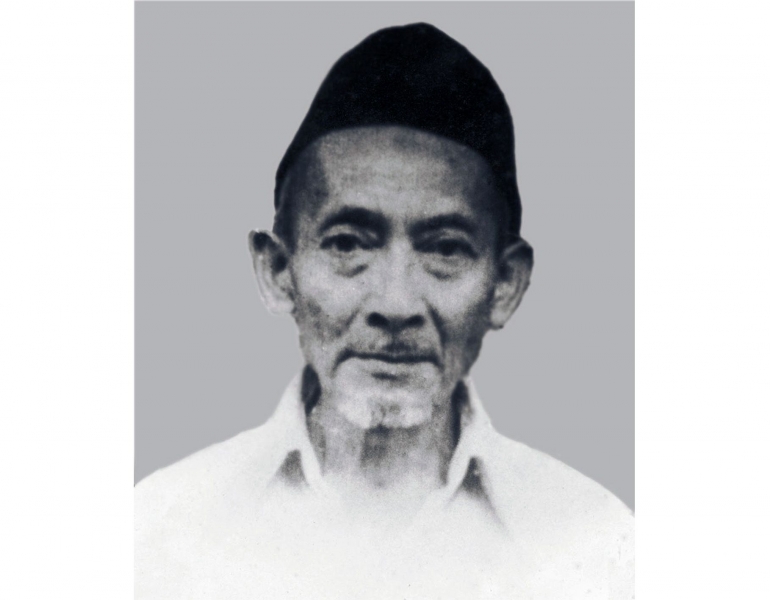 eyang-hasan-maulani-pahlawan-kuningan-5e64d480097f367052552fd2.jpg