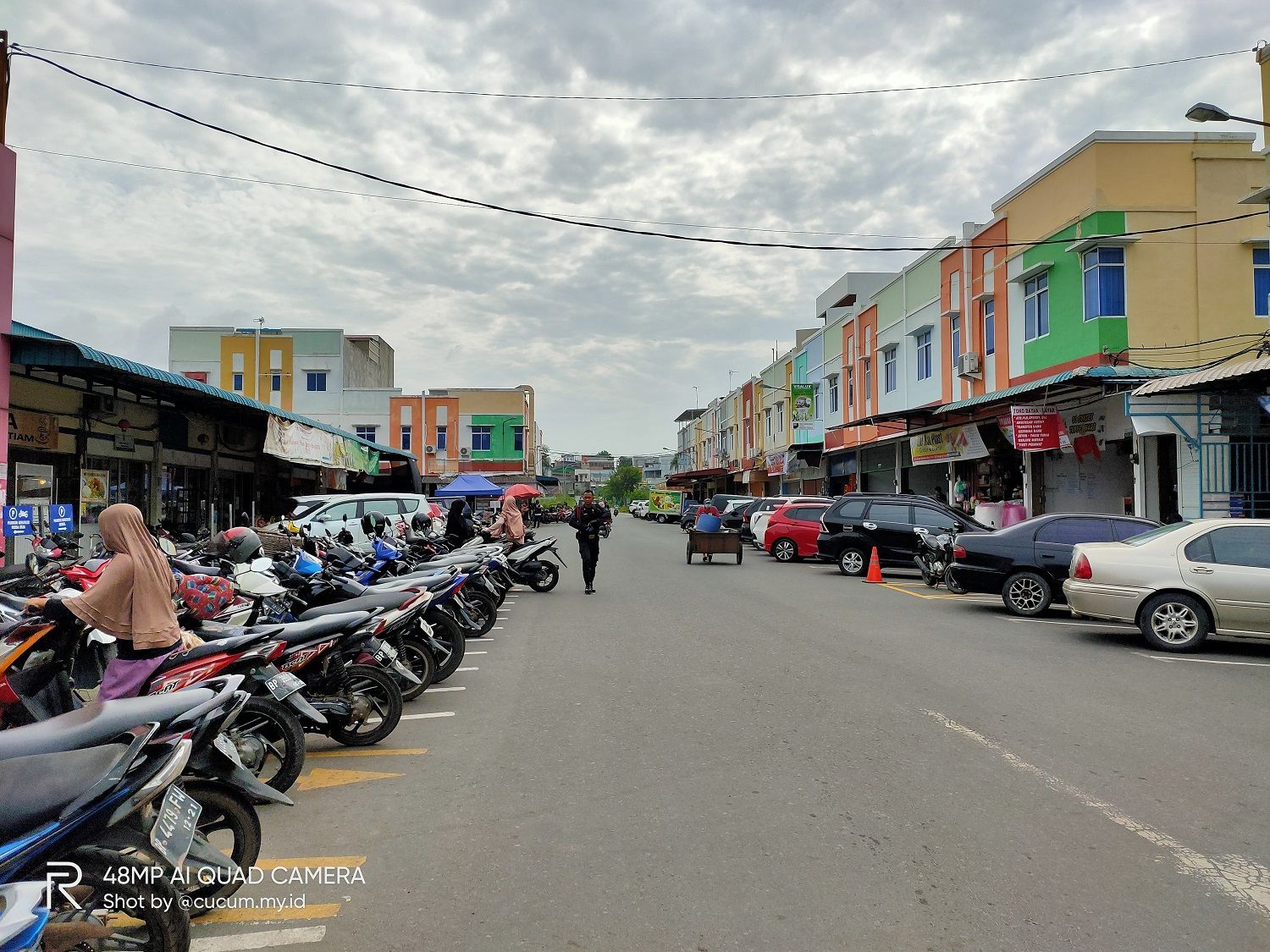 Tempat parkir, aman luas, dan yang paling penting gratis. | Dokumentasi Pribadi