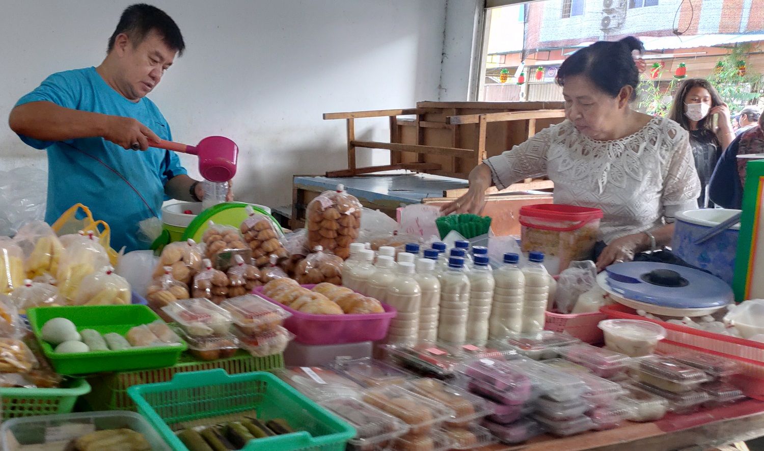 Penjual jajanan. | Dokumentasi Pribadi