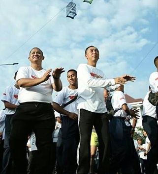 Ribuan Warga Surabaya Gelorakan Gerakan Jatim Sehat Untuk Tangkal Korona