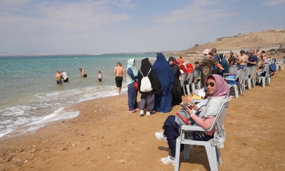 Di Laut Mati Yordania. (Foto: Leo Kencono)