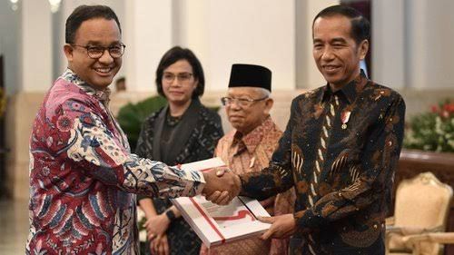 Presiden Jokowi dan Gub. DKI Jakarta (foto: tirto.id)
