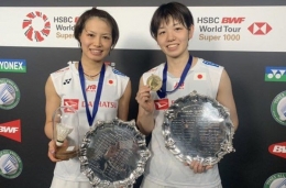 Yuki Fukushima dan Sayaka Hirota [badmintonphoto.com]