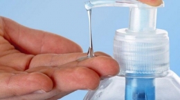Hand Sanitizer (sumber gambar: thehealthsite.com).
