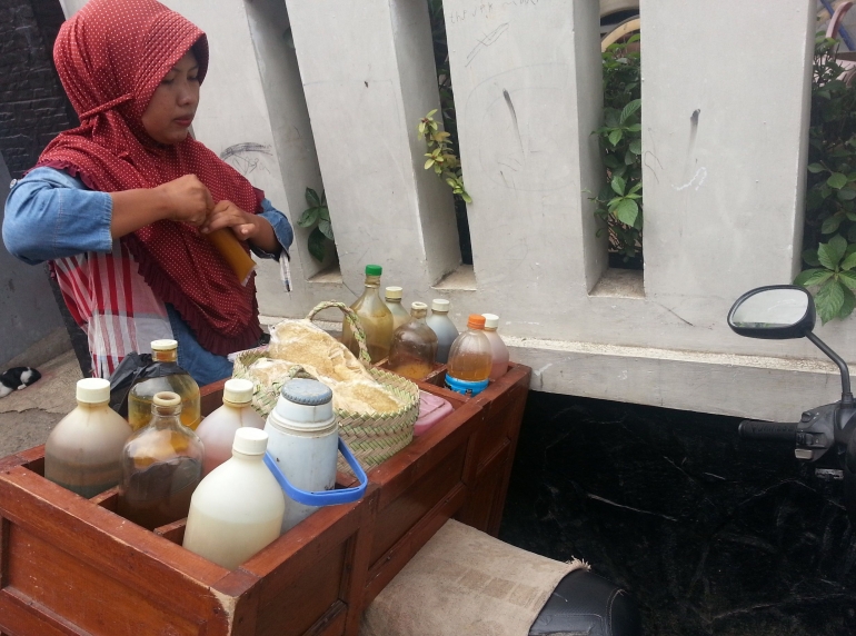 Pejual jamu tradisional. Foto | Dokpri