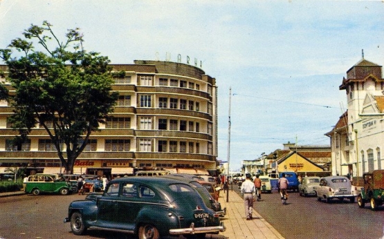 Sebuah poscard tentang Kota Bandung 1965 | Foto: flickr.com/photos/92585522@N05