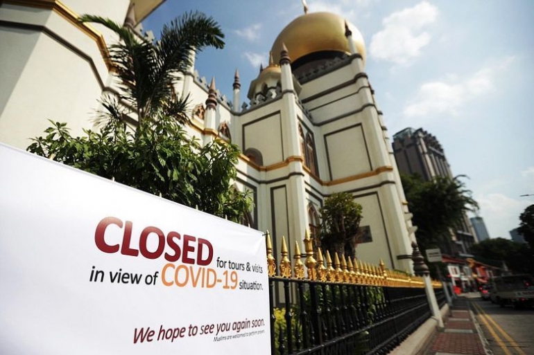 All 70 mosques in Singapore will be closed for five days, starting today, for a thorough cleaning to prevent the emergence of a Covid-19 cluster. ST PHOTO: GIN TAY