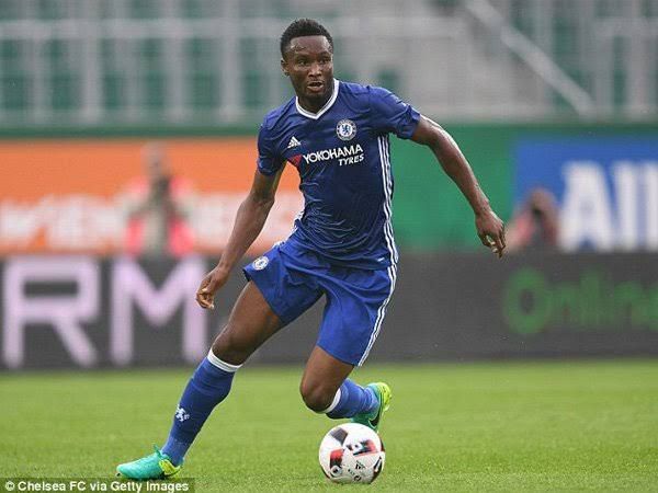 Obi Mikel pernah jadi andalan di lini tengah The Blues. | Getty Images/Ligaolahraga.com