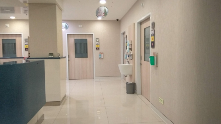 Banyak rumah sakit menghapuskan jam besuk untuk pasien selama wabah covid-19 (dok.windhu)