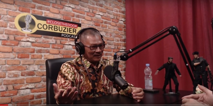 Jubir Satgas penanganan wabah COVID-19 Achmad Yurianto saat tampil dalam wawancara di kanal Youtube milik Deddy Corbuzier (screenshoot: youtube.com/ Deddy Corbuzier).