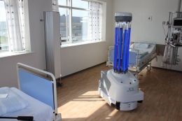 UVD Robots in a hospital room. Photo: ZDNet.