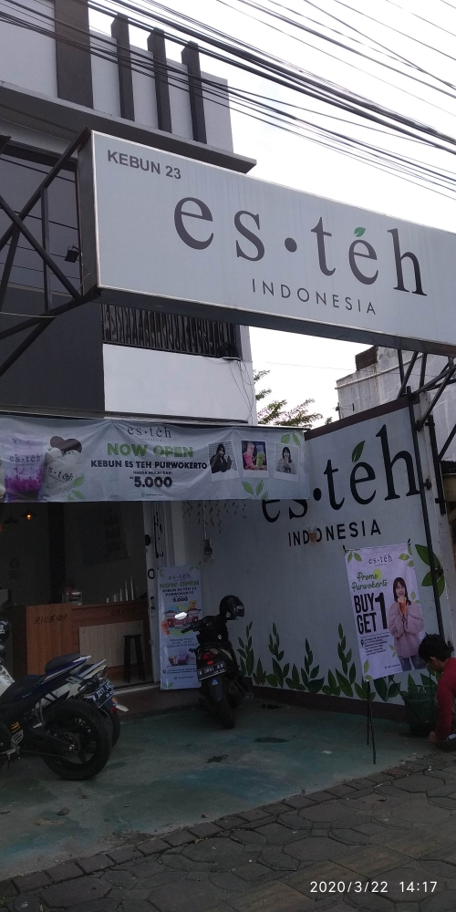 Ngademin Cuaca Panas Dengan Esteh Mewakan Harimu Kompasiana Com